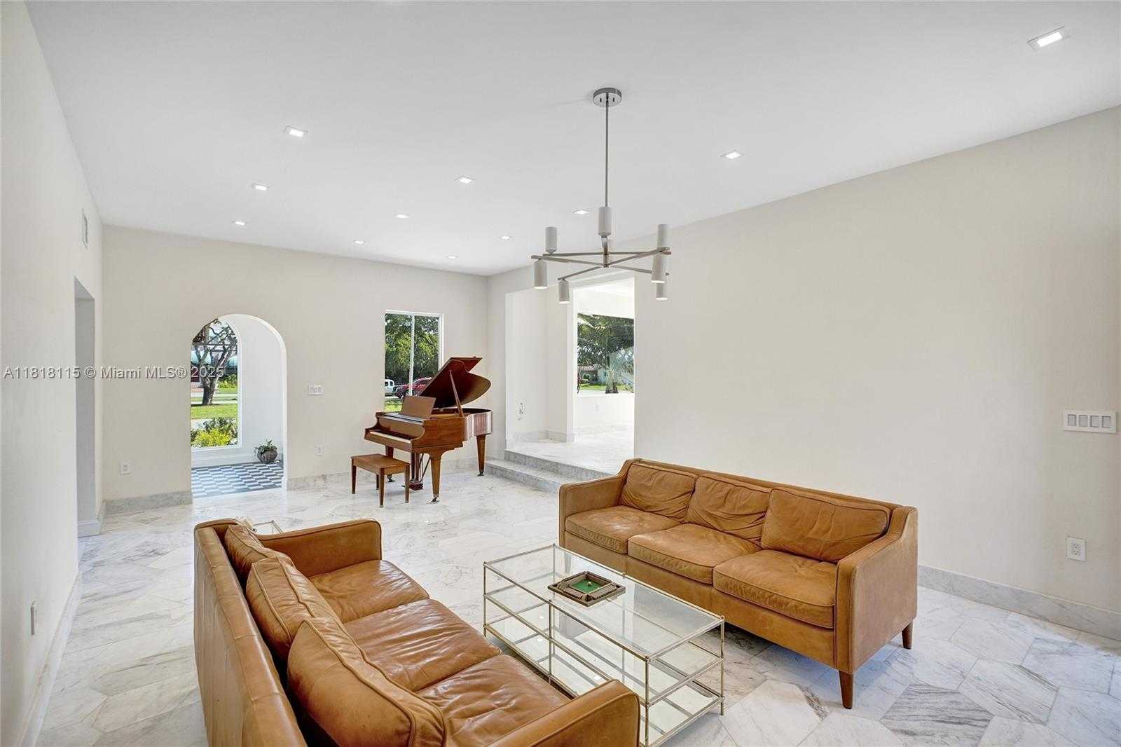 Small Image of 1731 NORTH EAST 171ST ST, North Miami Beach Number 9