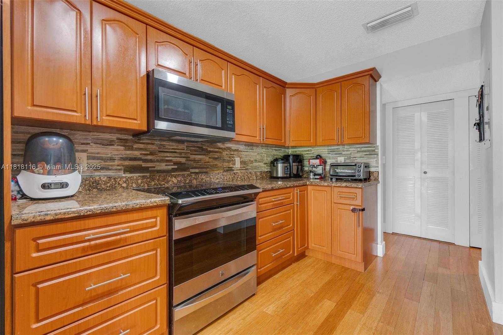 Small Image of 12367 SOUTH WEST 250TH ST, Homestead Number 16