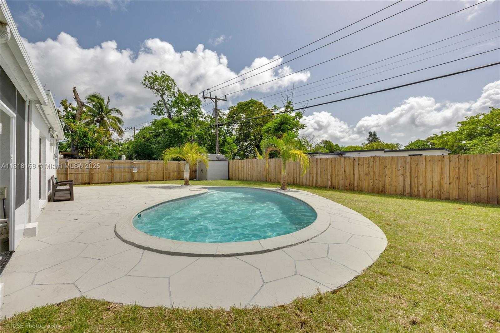 Small Image of 12245 NORTH WEST 2ND AVE, North Miami Number 24