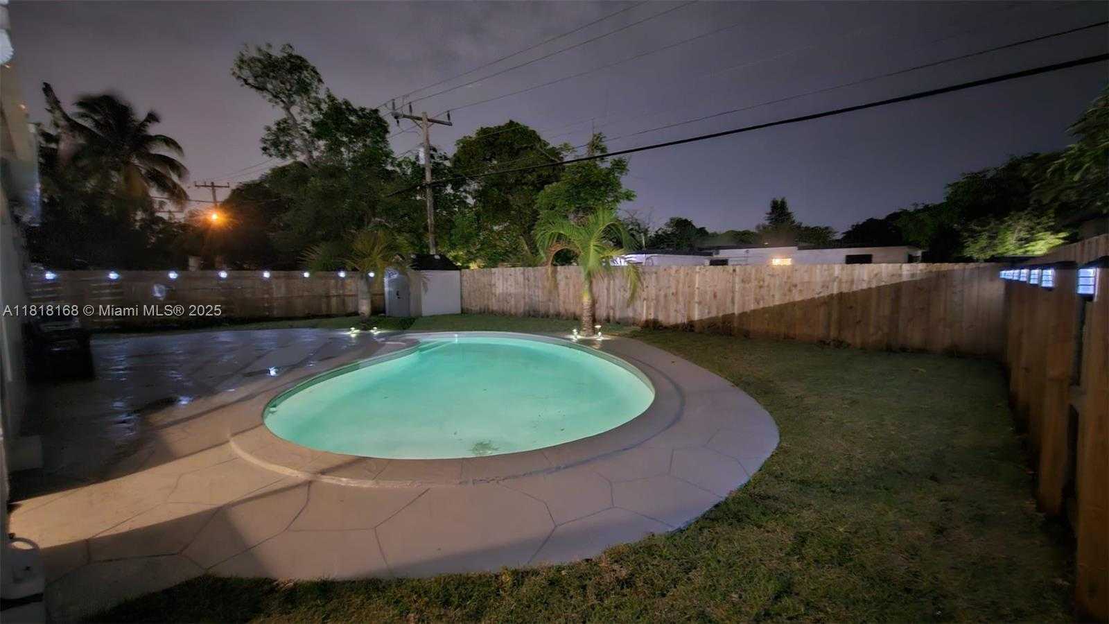 Small Image of 12245 NORTH WEST 2ND AVE, North Miami Number 33