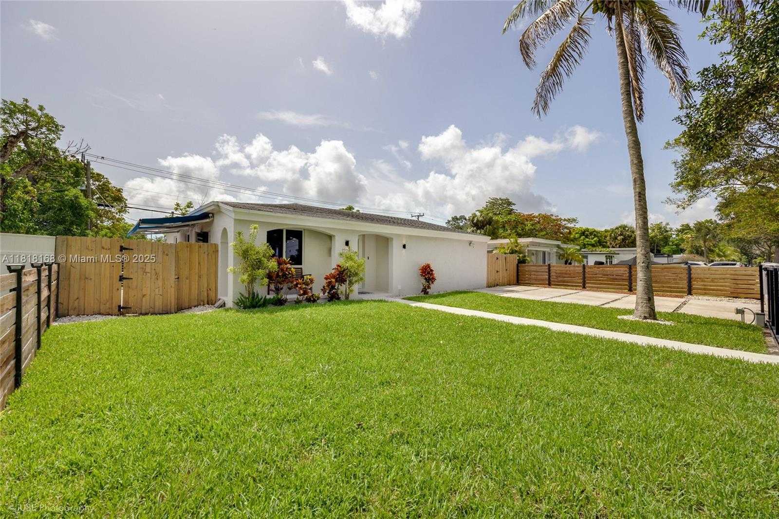 Small Image of 12245 NORTH WEST 2ND AVE, North Miami Number 4