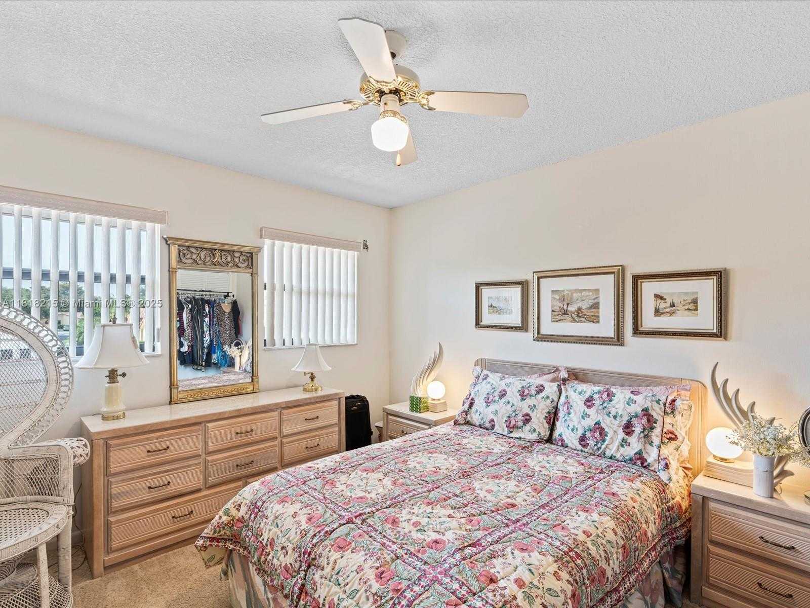 Small Image of 9530 ALCAZAR LN, Davie Number 13