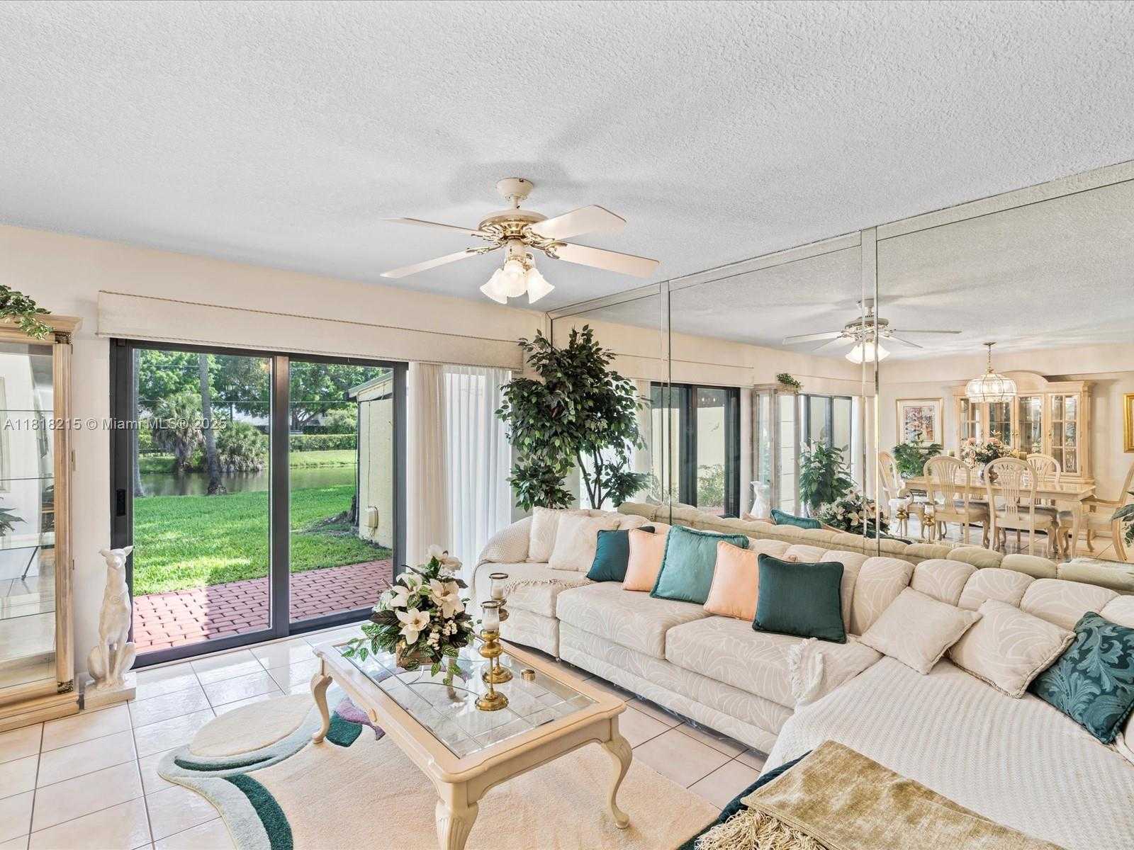 Small Image of 9530 ALCAZAR LN, Davie Number 6