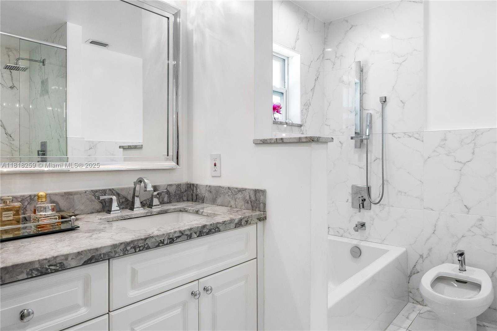 Small Image of 6751 SOUTH WEST 48TH ST, Miami Number 16