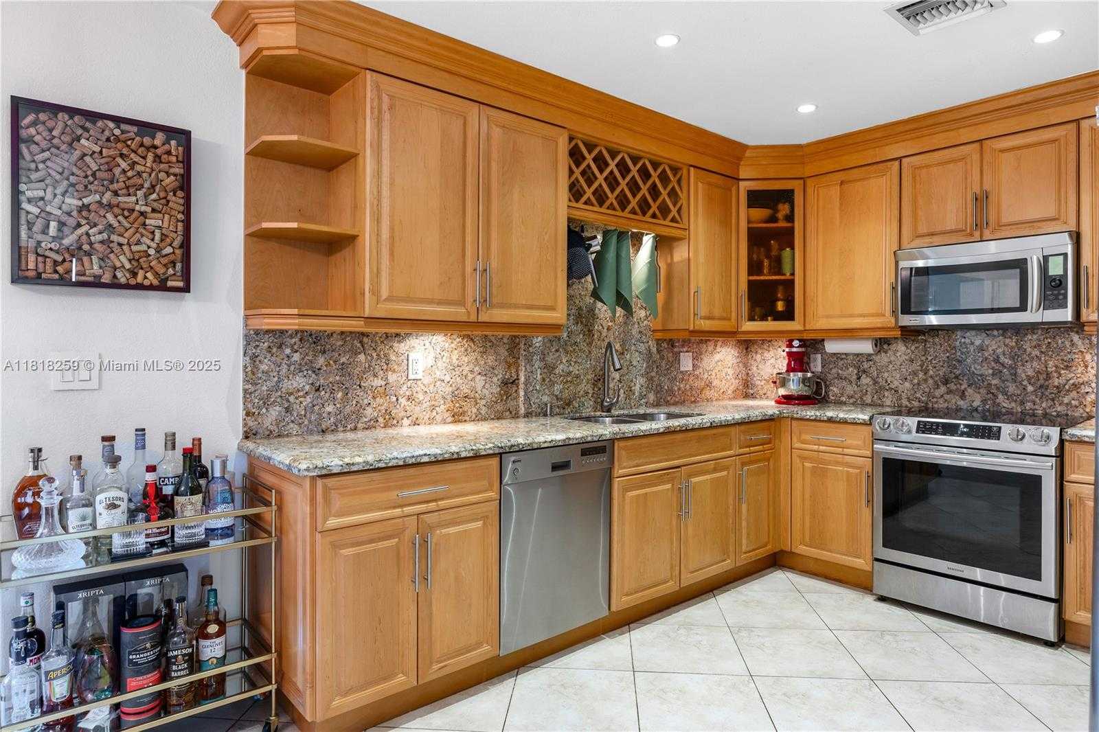 Small Image of 6751 SOUTH WEST 48TH ST, Miami Number 22