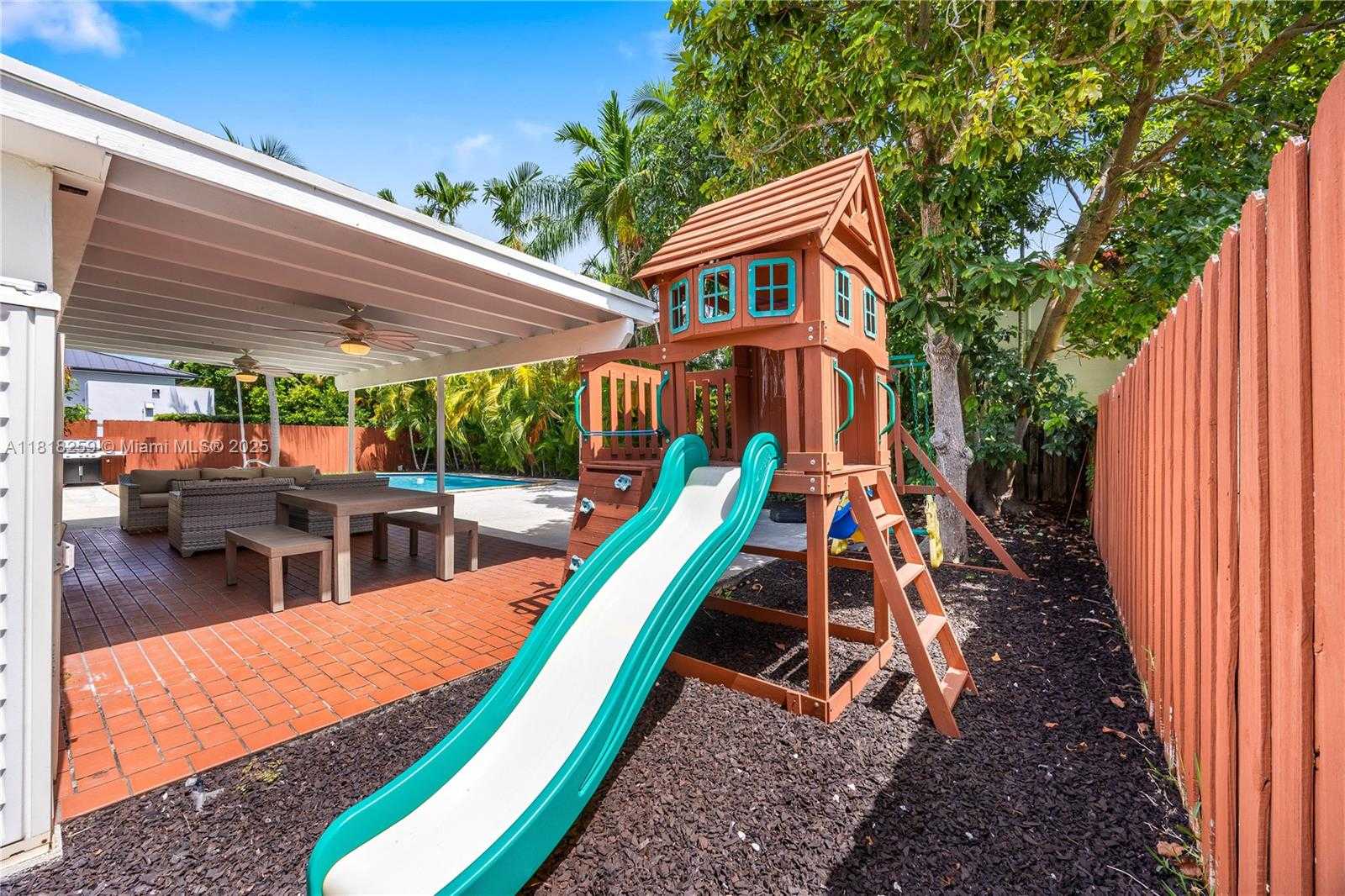 Small Image of 6751 SOUTH WEST 48TH ST, Miami Number 36
