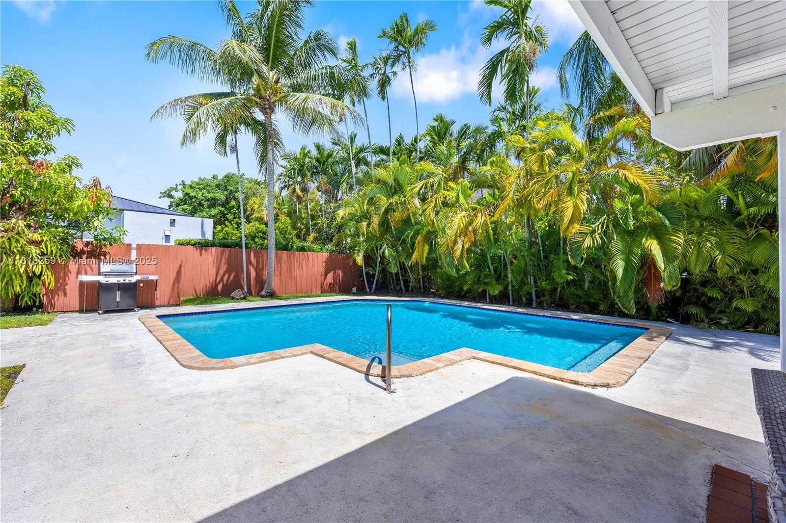 Small Image of 6751 SOUTH WEST 48TH ST, Miami Number 42