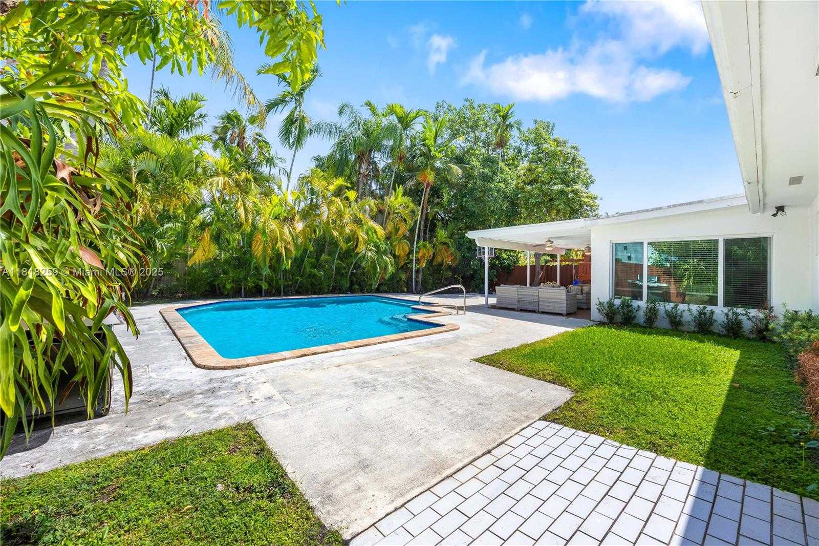 Small Image of 6751 SOUTH WEST 48TH ST, Miami Number 43