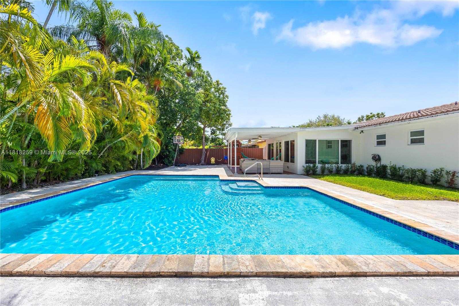 Small Image of 6751 SOUTH WEST 48TH ST, Miami Number 44