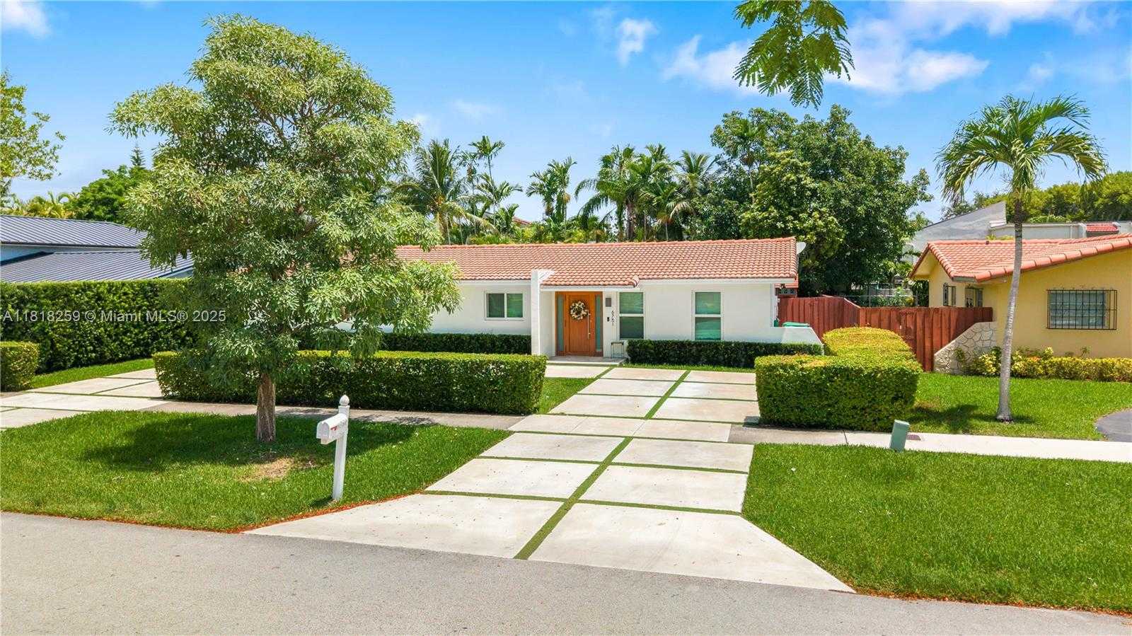 Small Image of 6751 SOUTH WEST 48TH ST, Miami Number 6