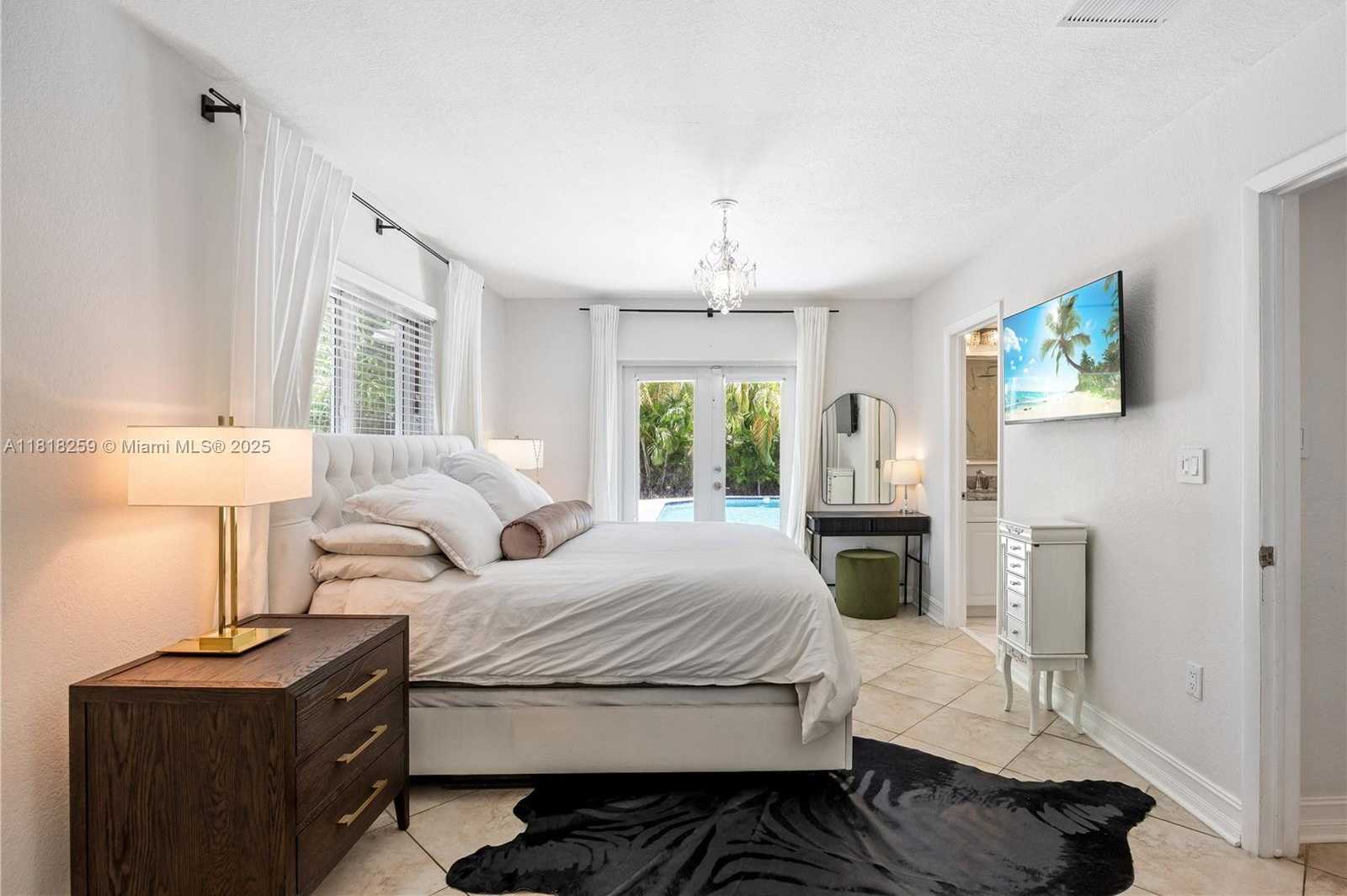 Small Image of 6751 SOUTH WEST 48TH ST, Miami Number 9