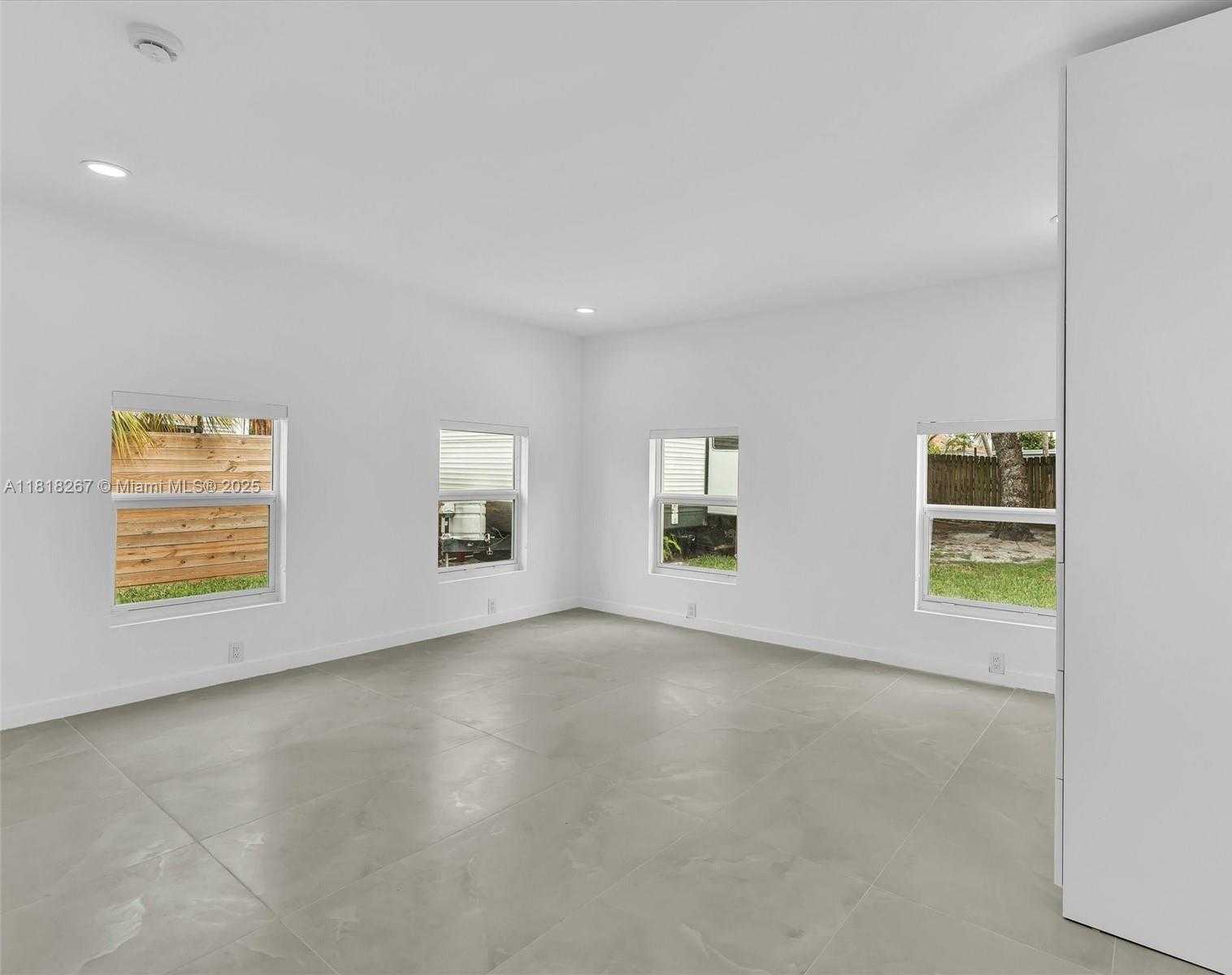Small Image of 107 CENTRAL AVE, Delray Beach Number 28
