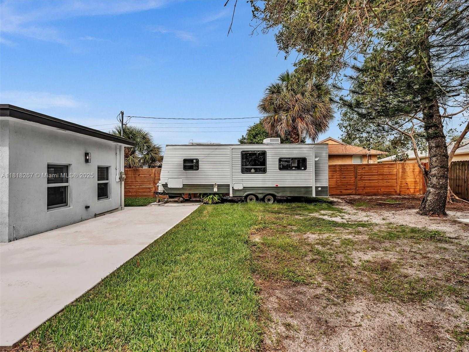 Small Image of 107 CENTRAL AVE, Delray Beach Number 37