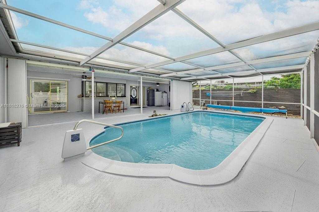 Small Image of 1801 NORTH 55TH AVE, Hollywood Number 46