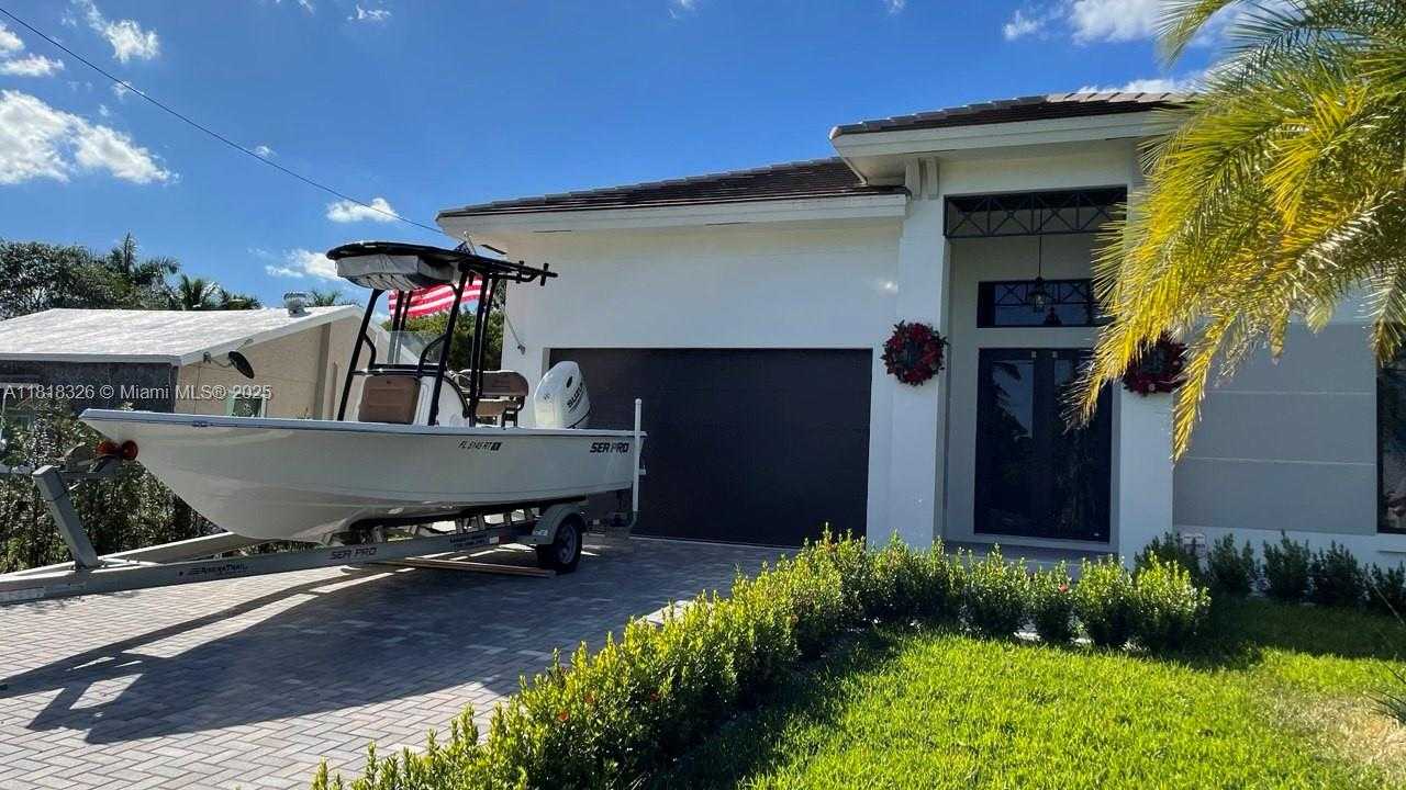 Small Image of 1951 SOUTH WEST 28TH AVE, Fort Lauderdale Number 2