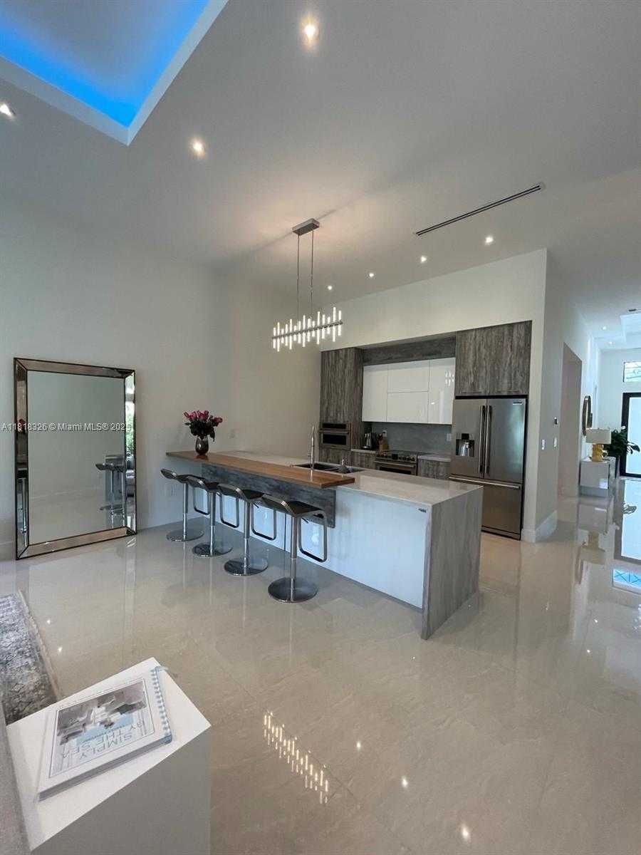 Small Image of 1951 SOUTH WEST 28TH AVE, Fort Lauderdale Number 9