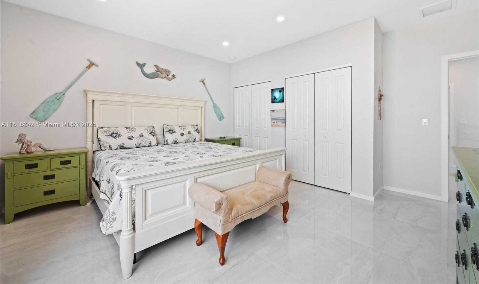 Small Image of 94825 OVERSEAS HWY #185, Key Largo Number 30