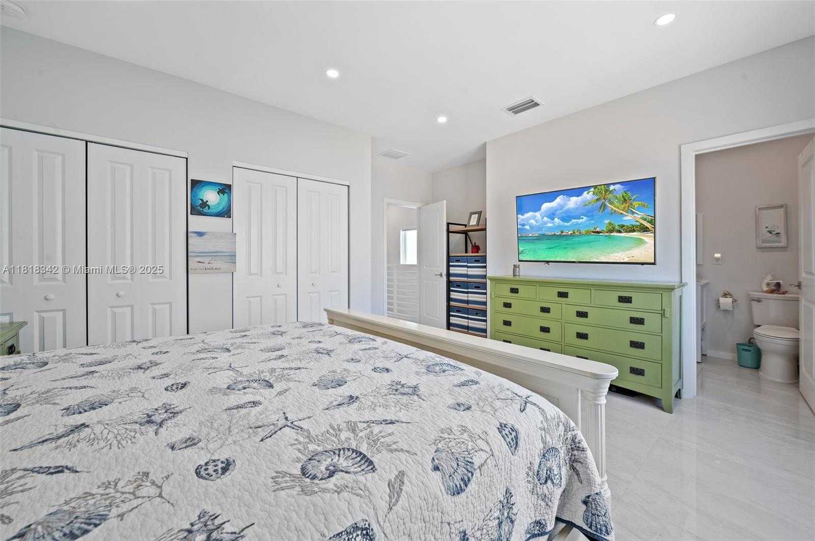 Small Image of 94825 OVERSEAS HWY #185, Key Largo Number 31