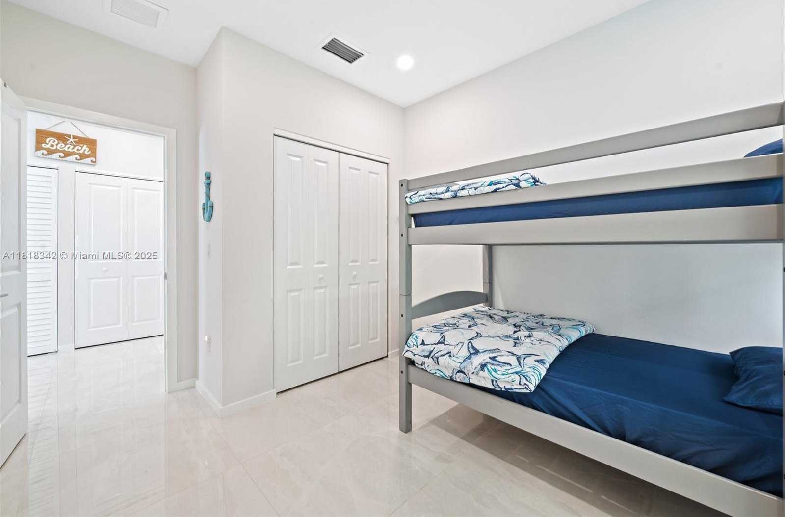 Small Image of 94825 OVERSEAS HWY #185, Key Largo Number 38