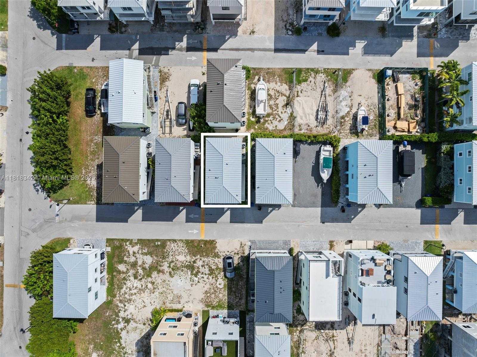 Small Image of 94825 OVERSEAS HWY #185, Key Largo Number 40