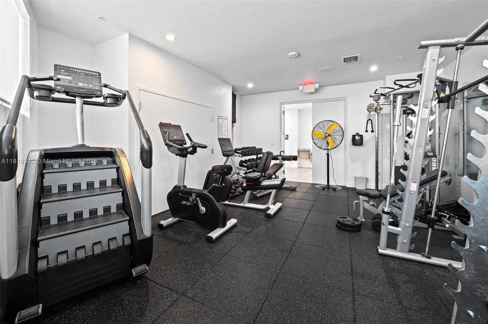 Small Image of 94825 OVERSEAS HWY #185, Key Largo Number 49