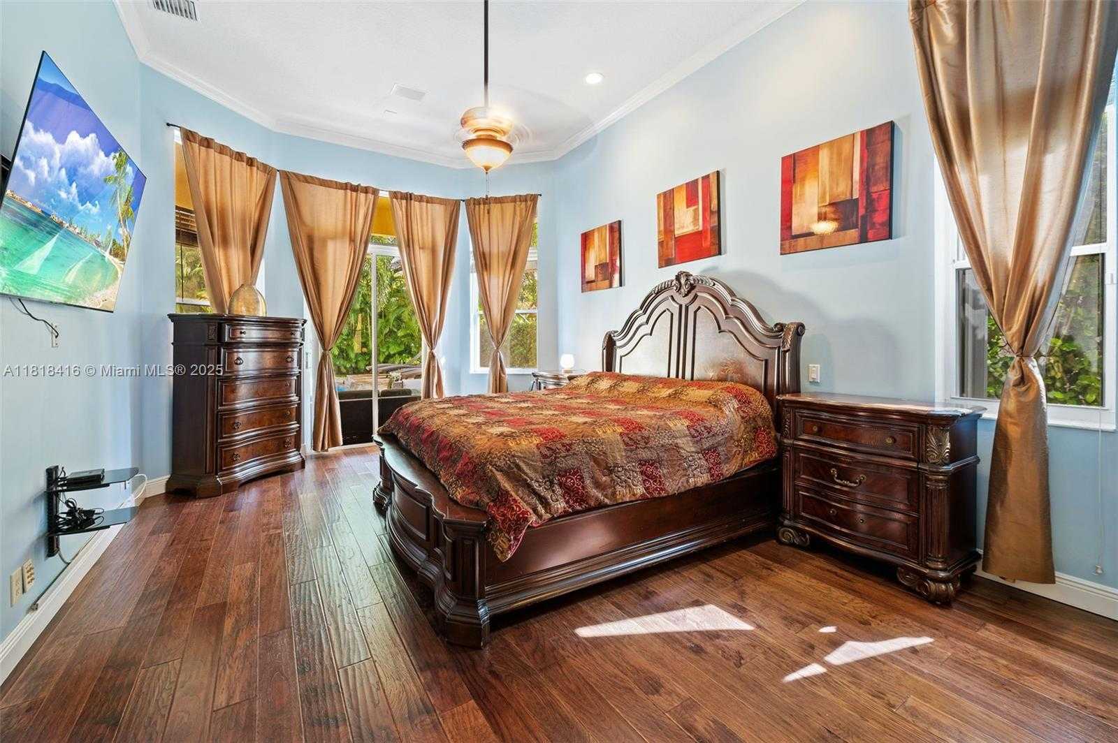 Small Image of 2510 JARDIN DR, Weston Number 14