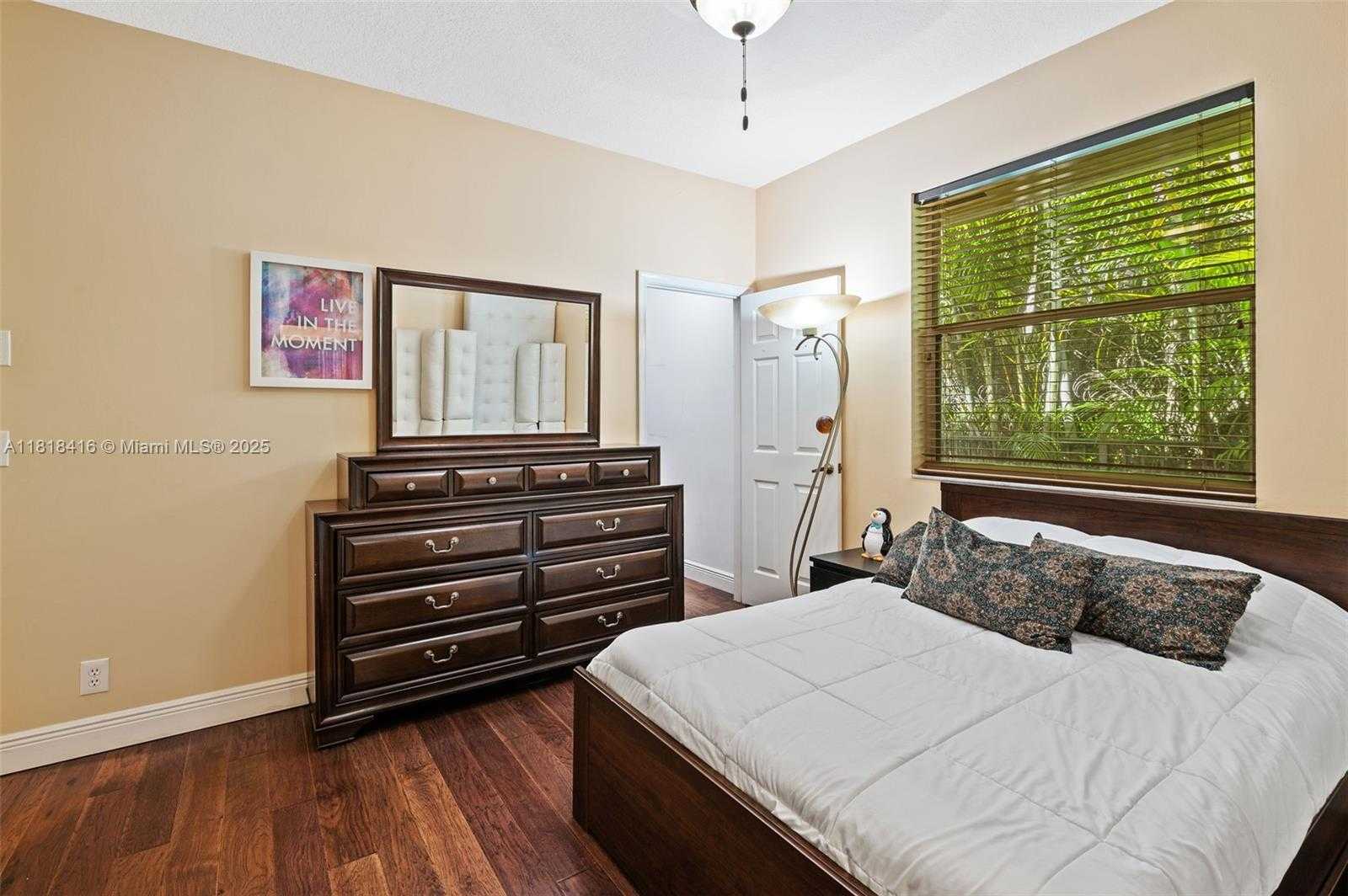 Small Image of 2510 JARDIN DR, Weston Number 20
