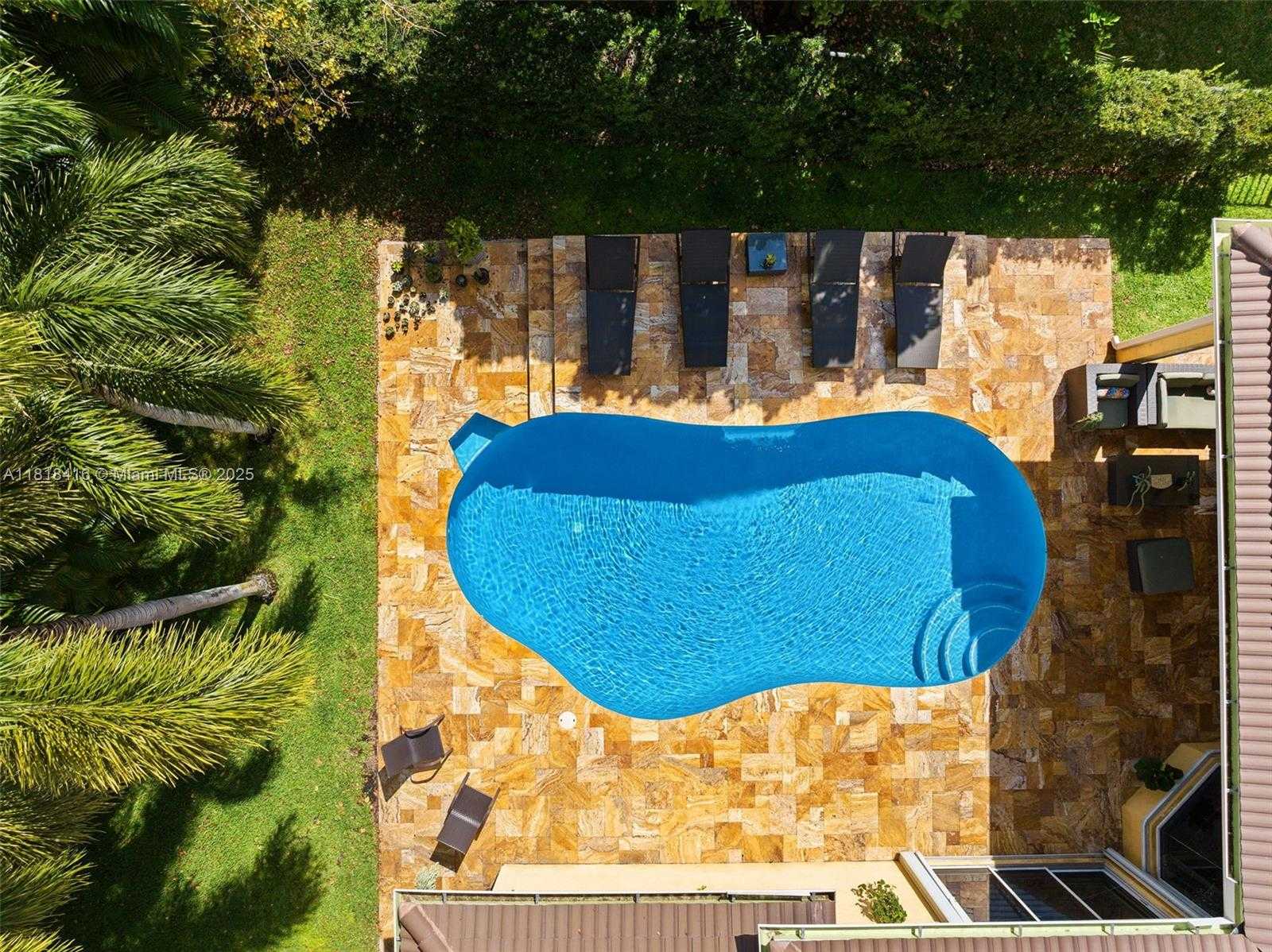 Small Image of 2510 JARDIN DR, Weston Number 29