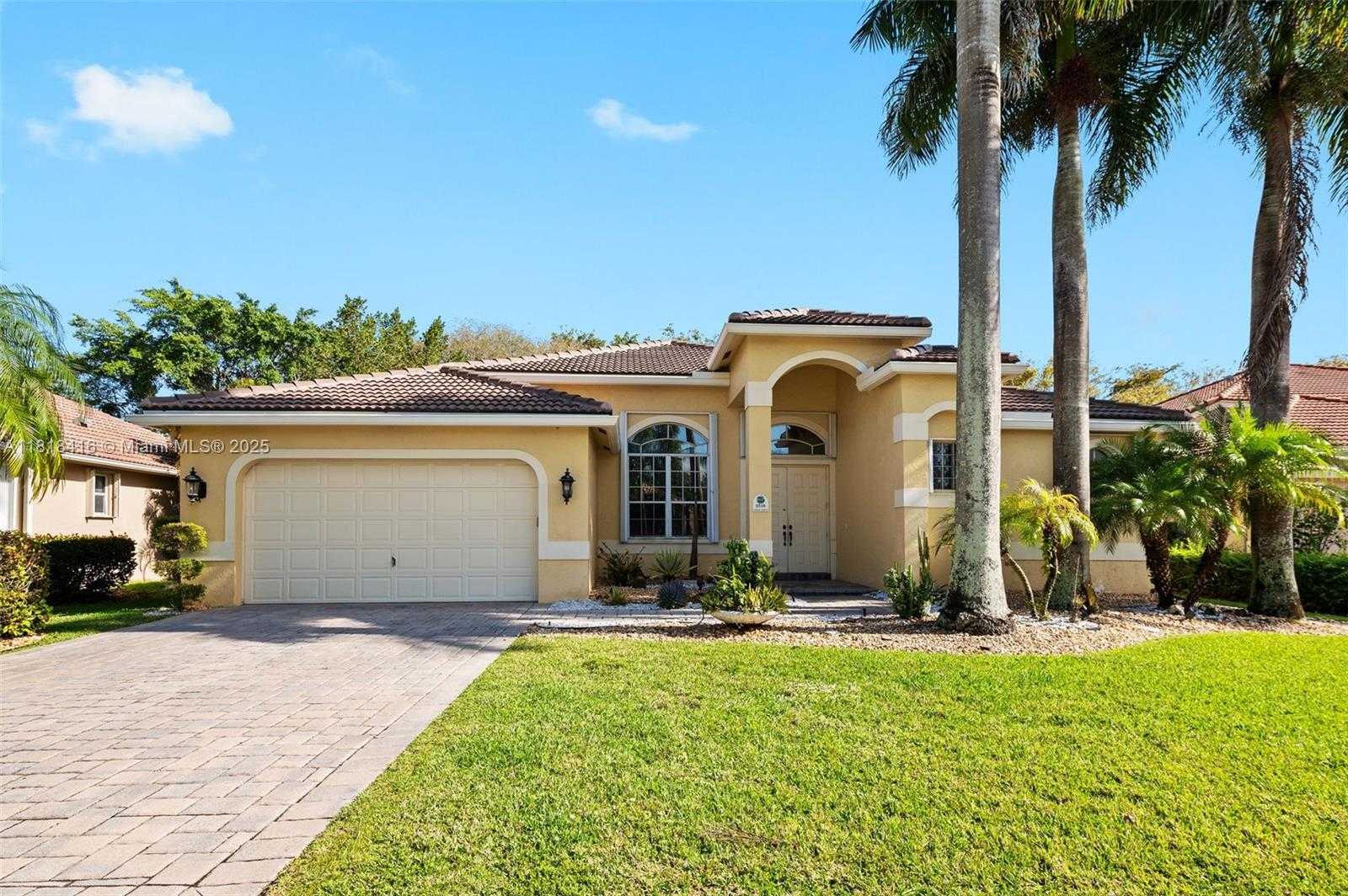 Small Image of 2510 JARDIN DR, Weston Number 3