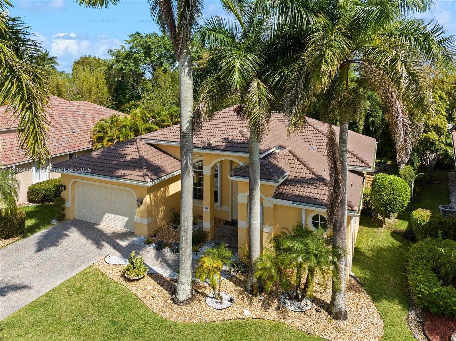 Small Image of 2510 JARDIN DR, Weston Number 32