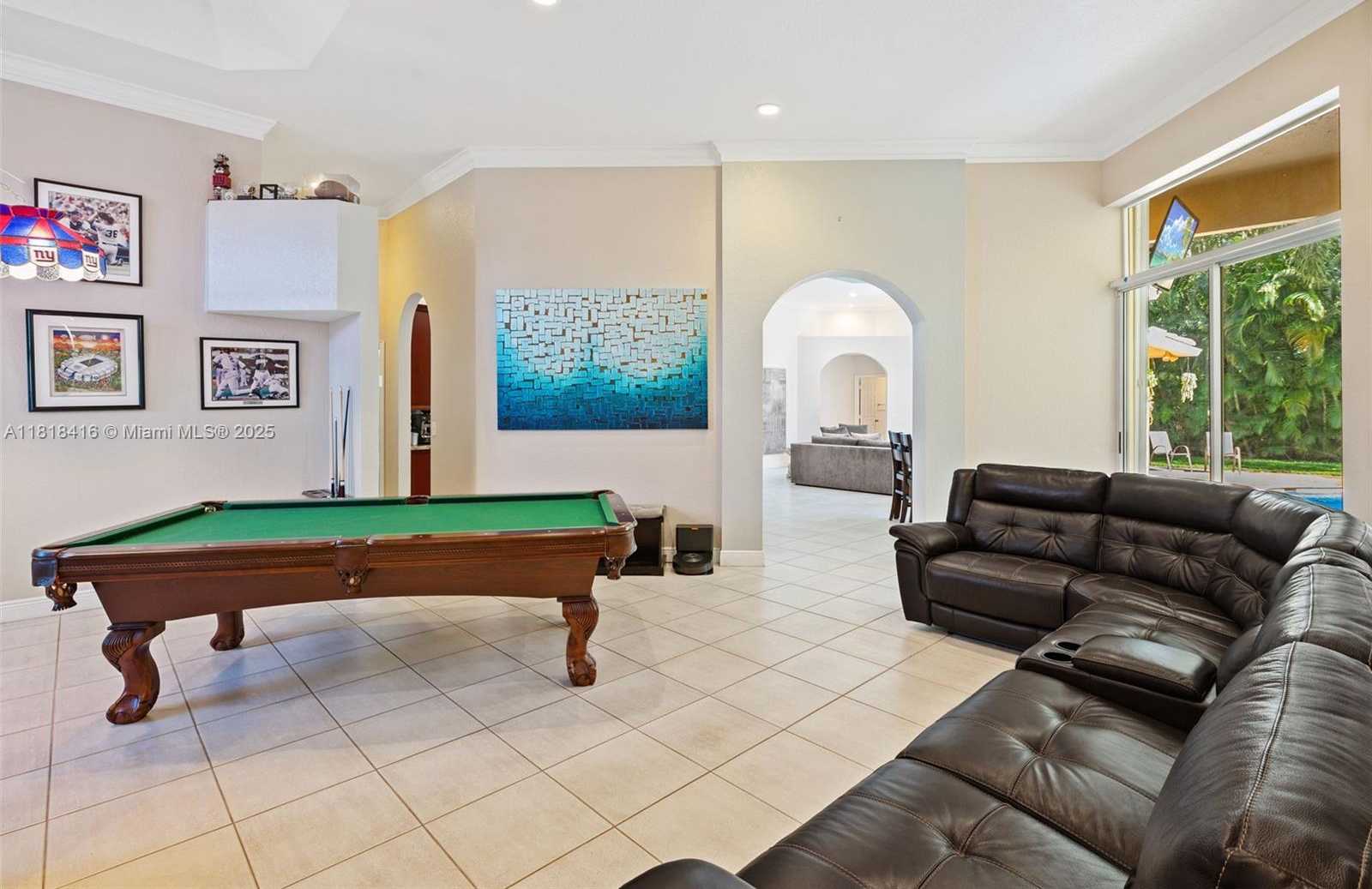 Small Image of 2510 JARDIN DR, Weston Number 40