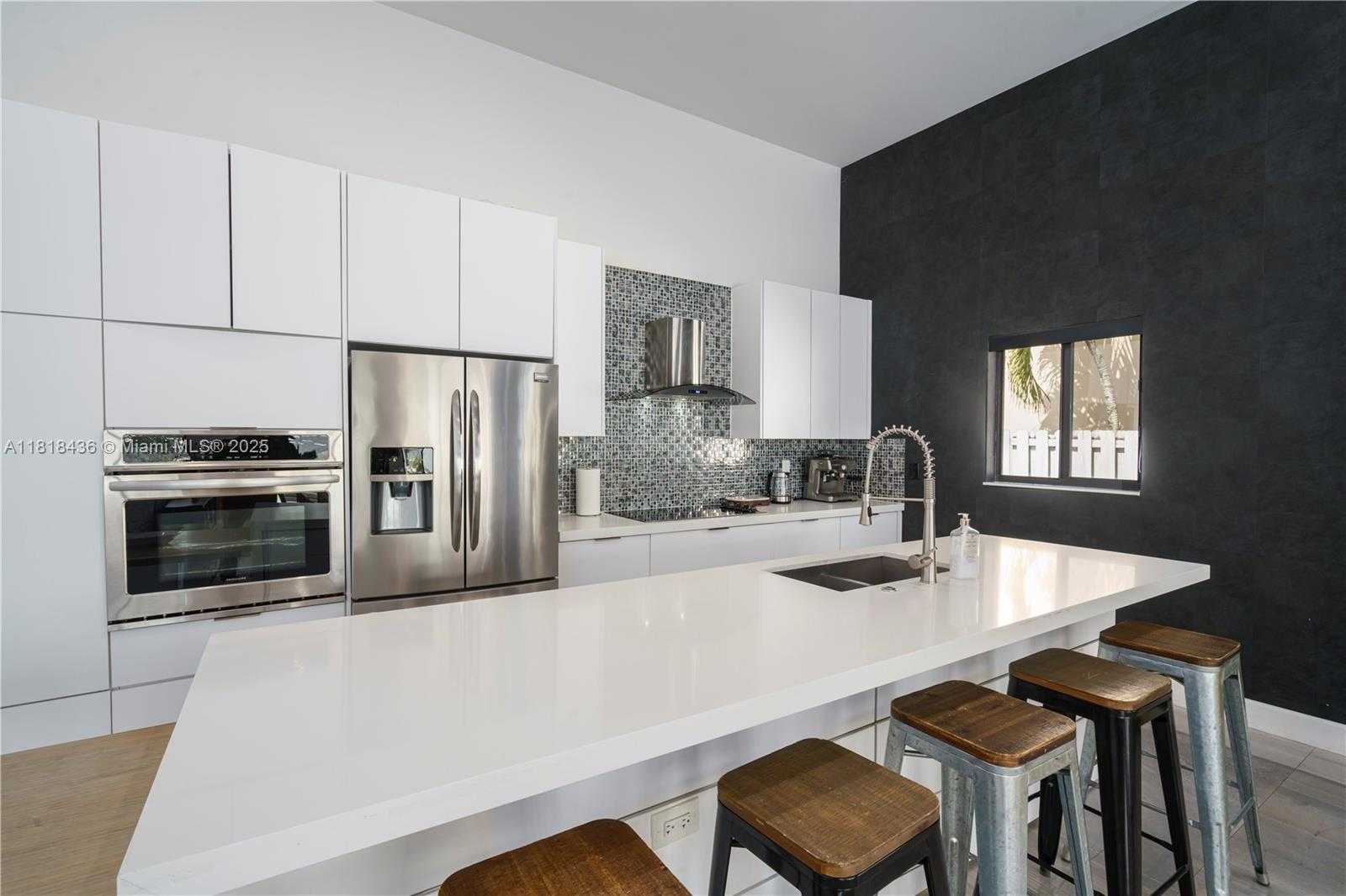 Small Image of 4484 SOUTH WEST 26TH AVE, Dania Beach Number 10