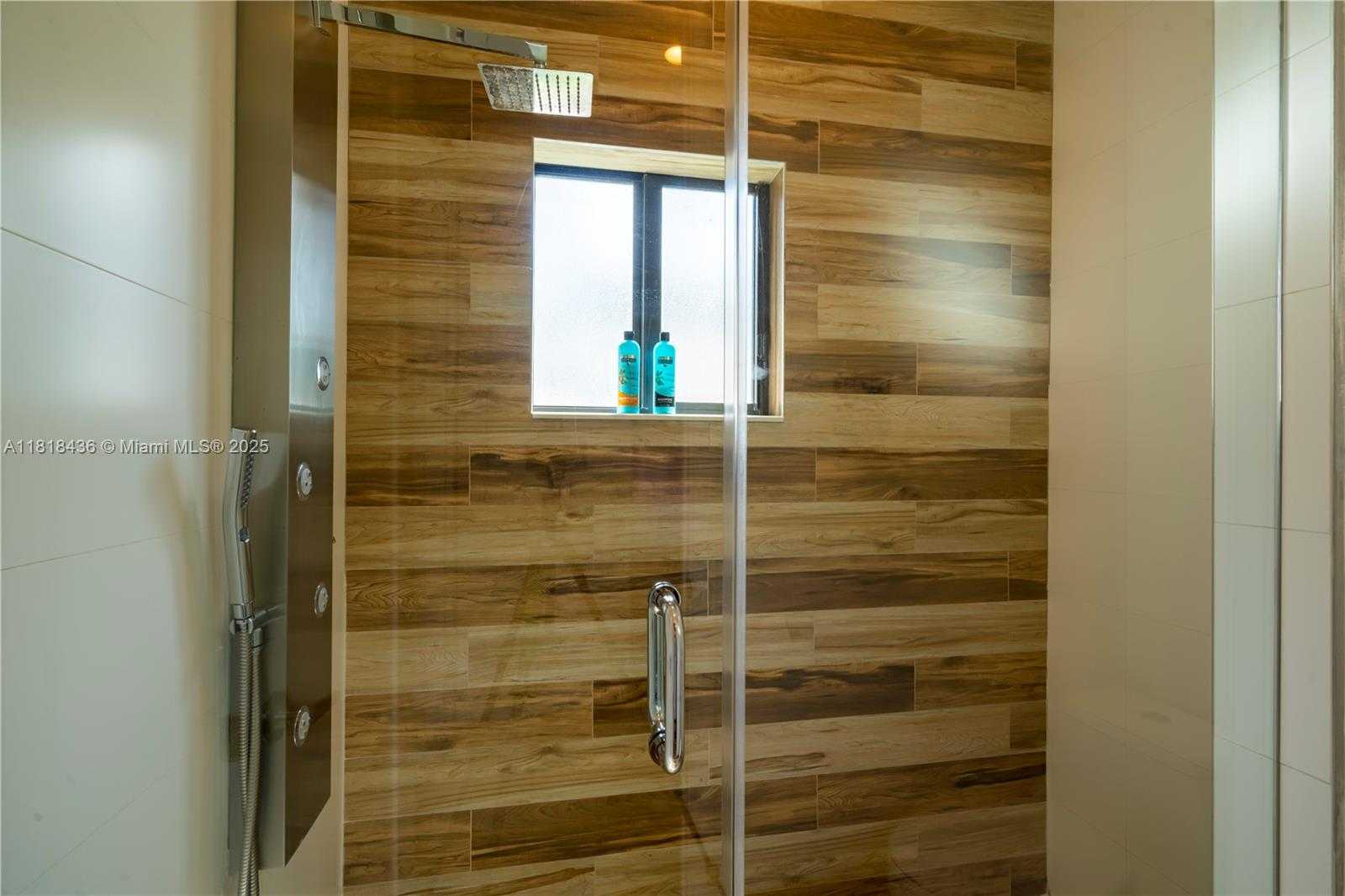 Small Image of 4484 SOUTH WEST 26TH AVE, Dania Beach Number 17