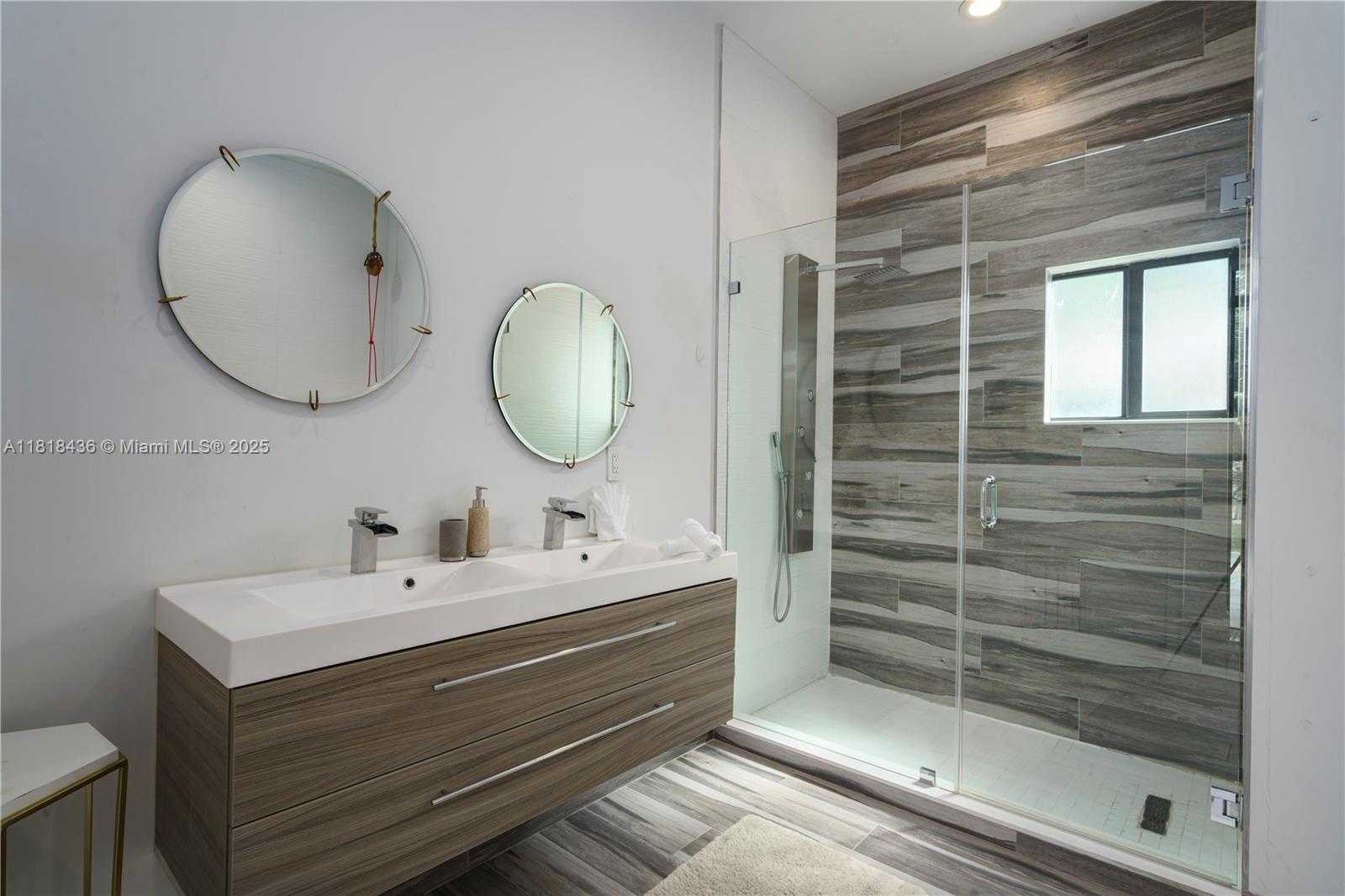 Small Image of 4484 SOUTH WEST 26TH AVE, Dania Beach Number 20