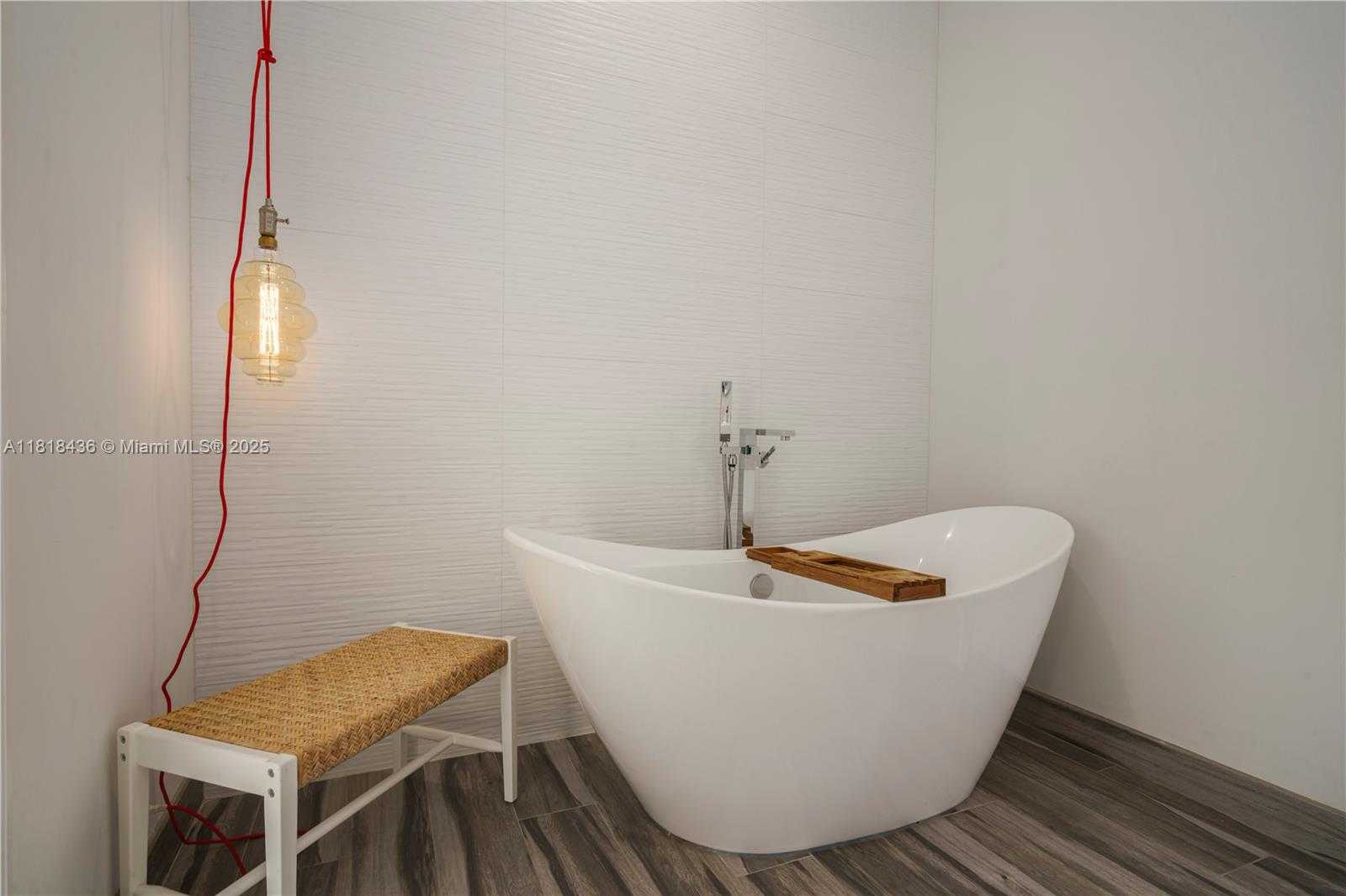 Small Image of 4484 SOUTH WEST 26TH AVE, Dania Beach Number 21