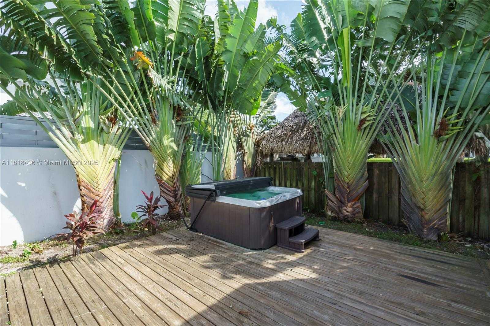 Small Image of 4484 SOUTH WEST 26TH AVE, Dania Beach Number 24