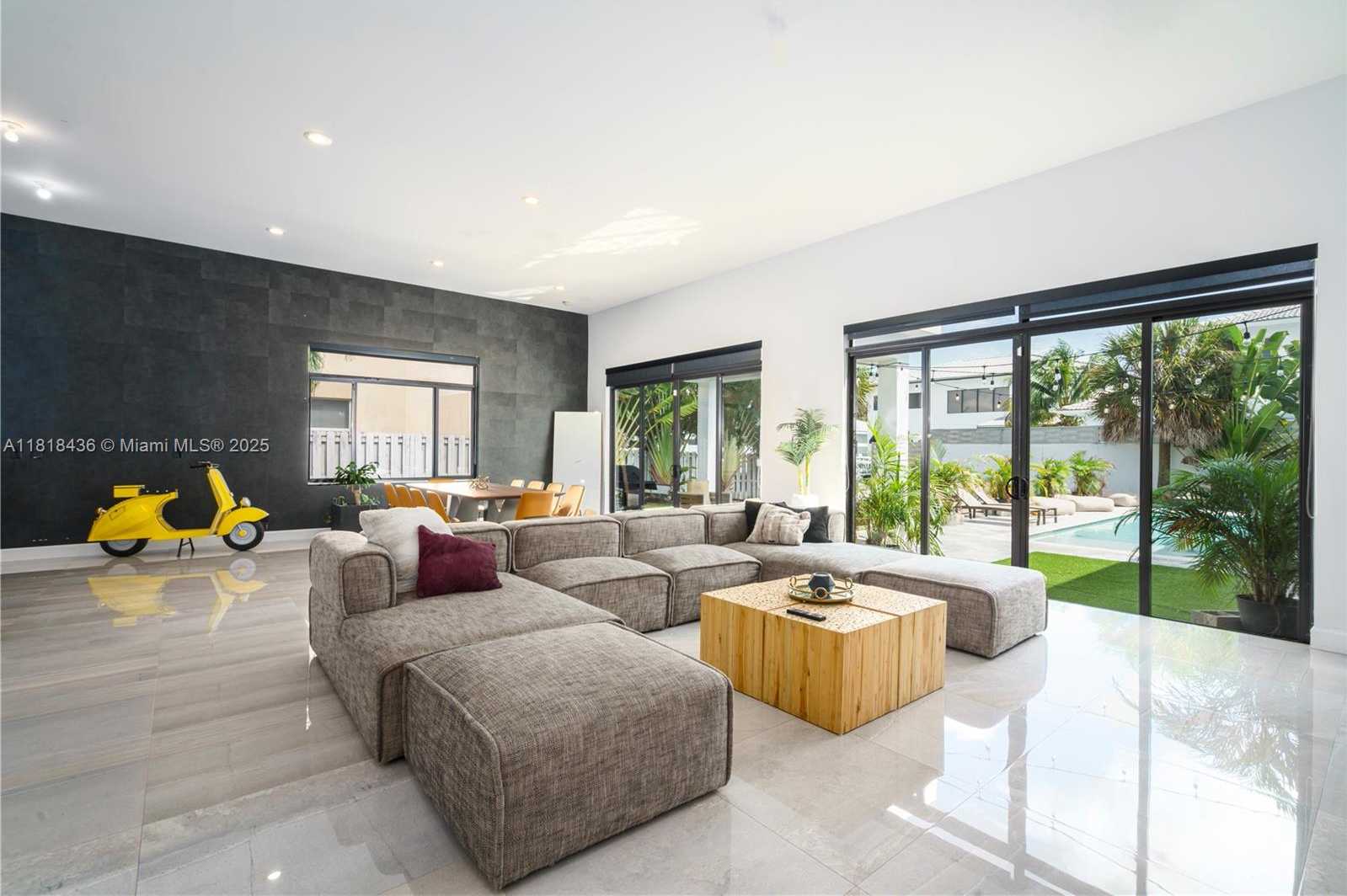 Small Image of 4484 SOUTH WEST 26TH AVE, Dania Beach Number 4
