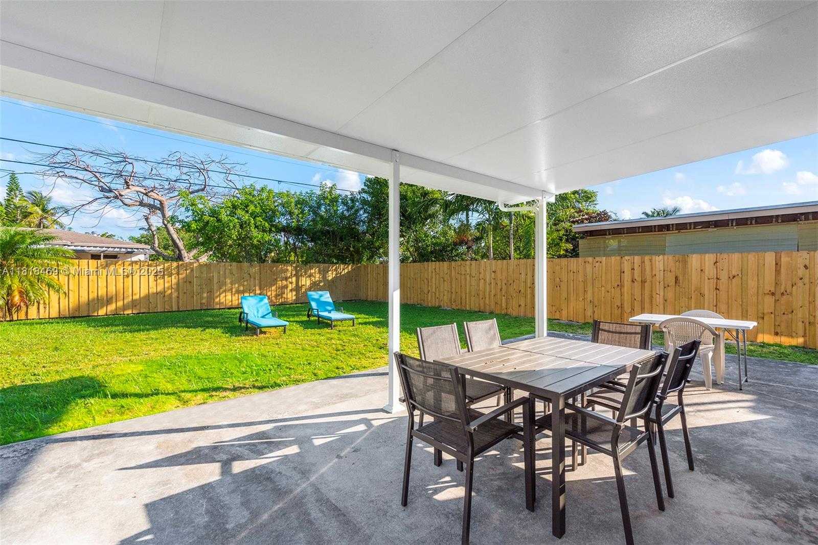 Small Image of 1545 NORMANDY DR, Miami Beach Number 39