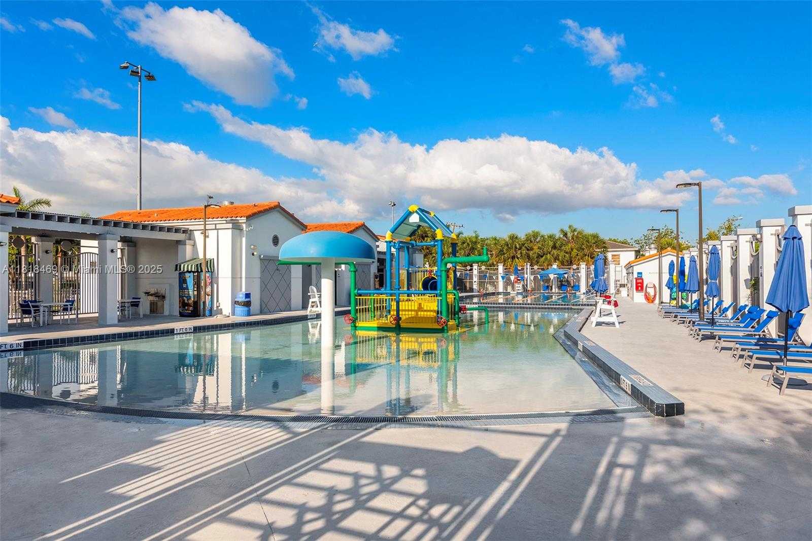 Small Image of 1545 NORMANDY DR, Miami Beach Number 41