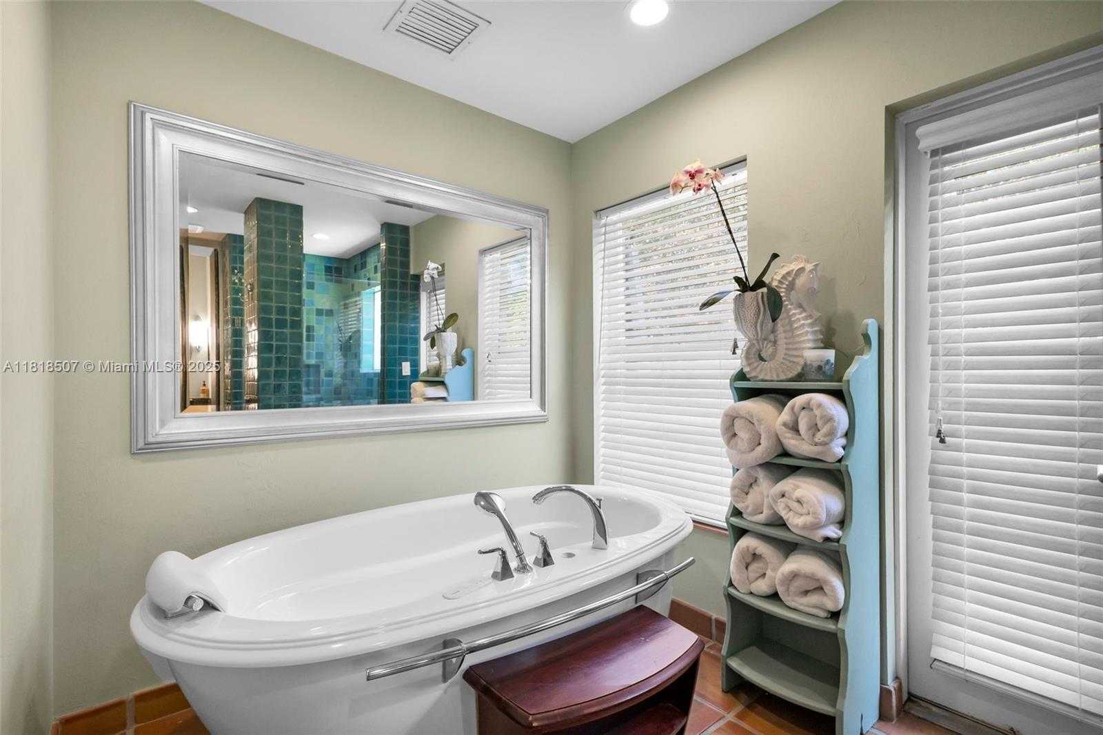 Small Image of 12831 INSHORE DR, Palm Beach Gardens Number 34