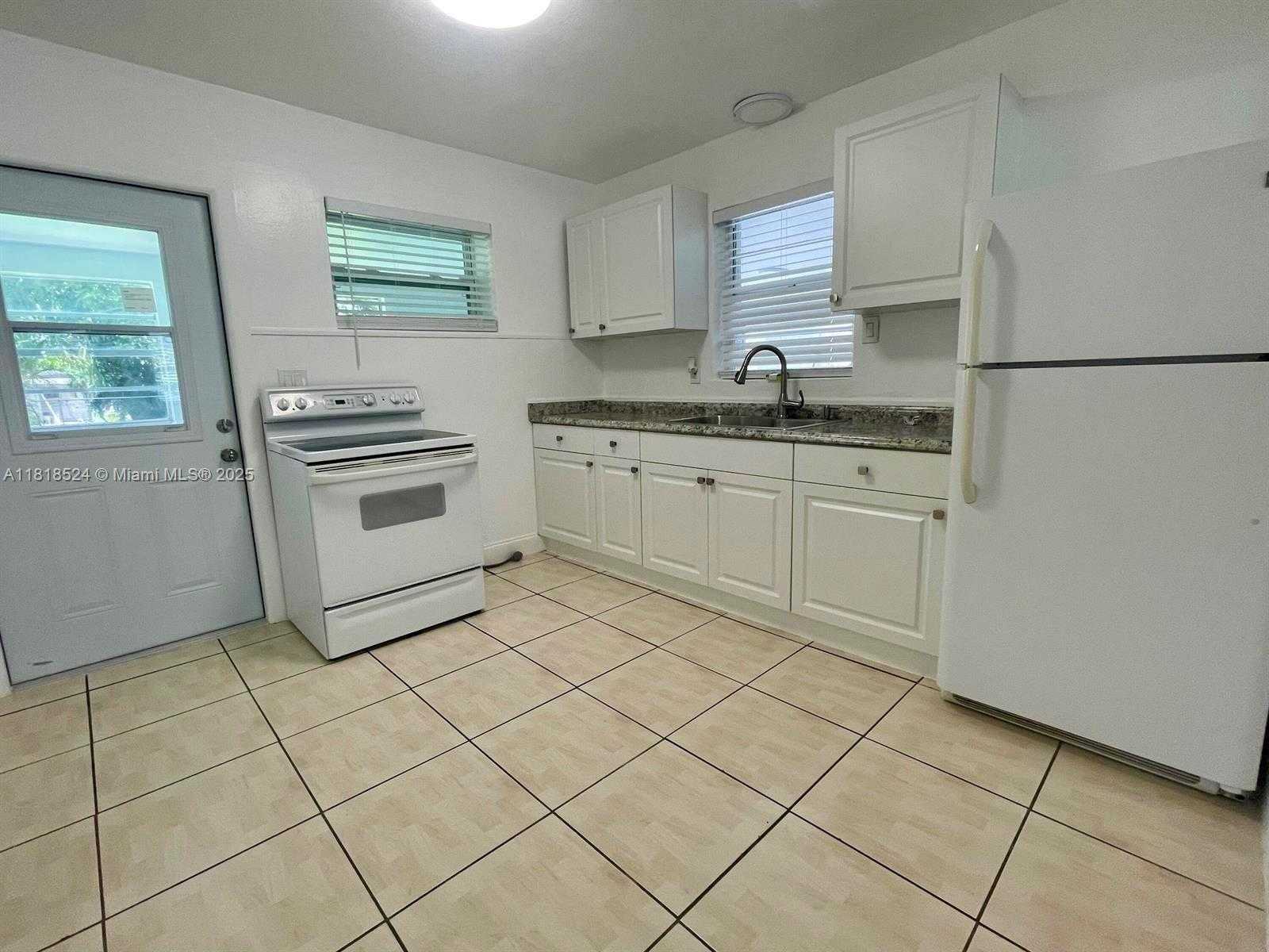 Small Image of 4562 OLD MILITARY TRL, West Palm Beach Number 6