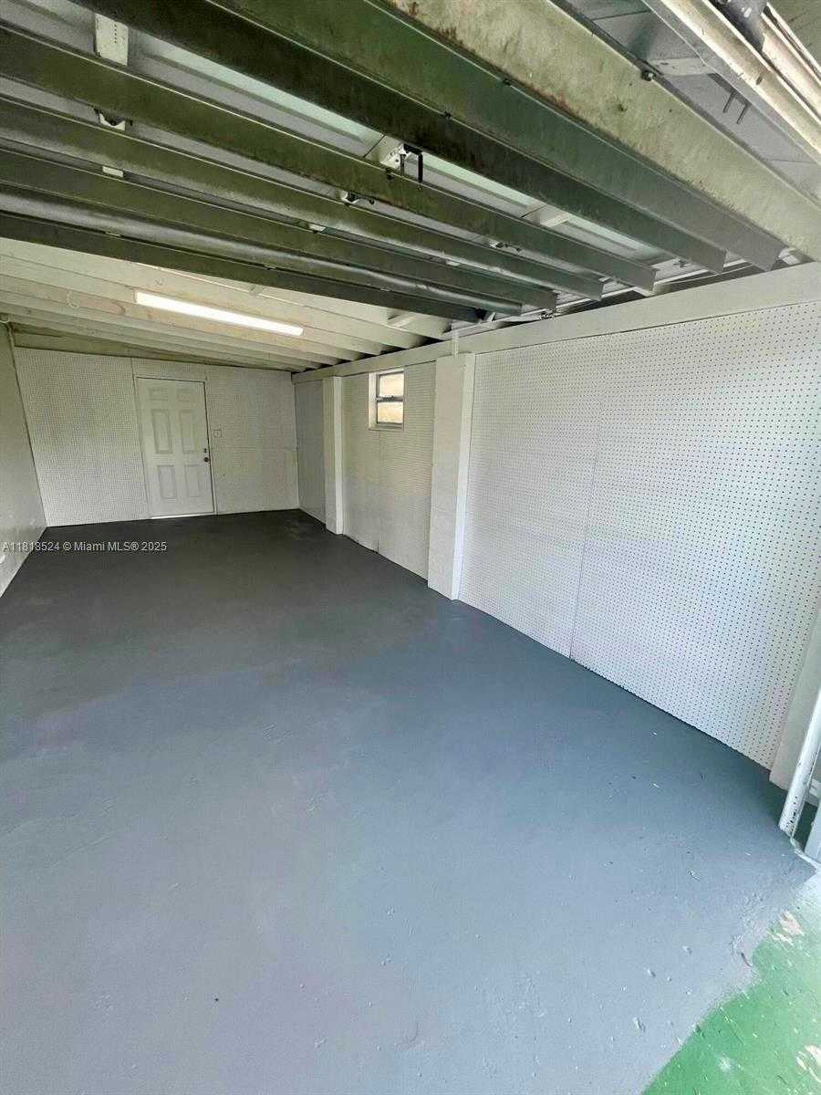 Small Image of 4562 OLD MILITARY TRL, West Palm Beach Number 8