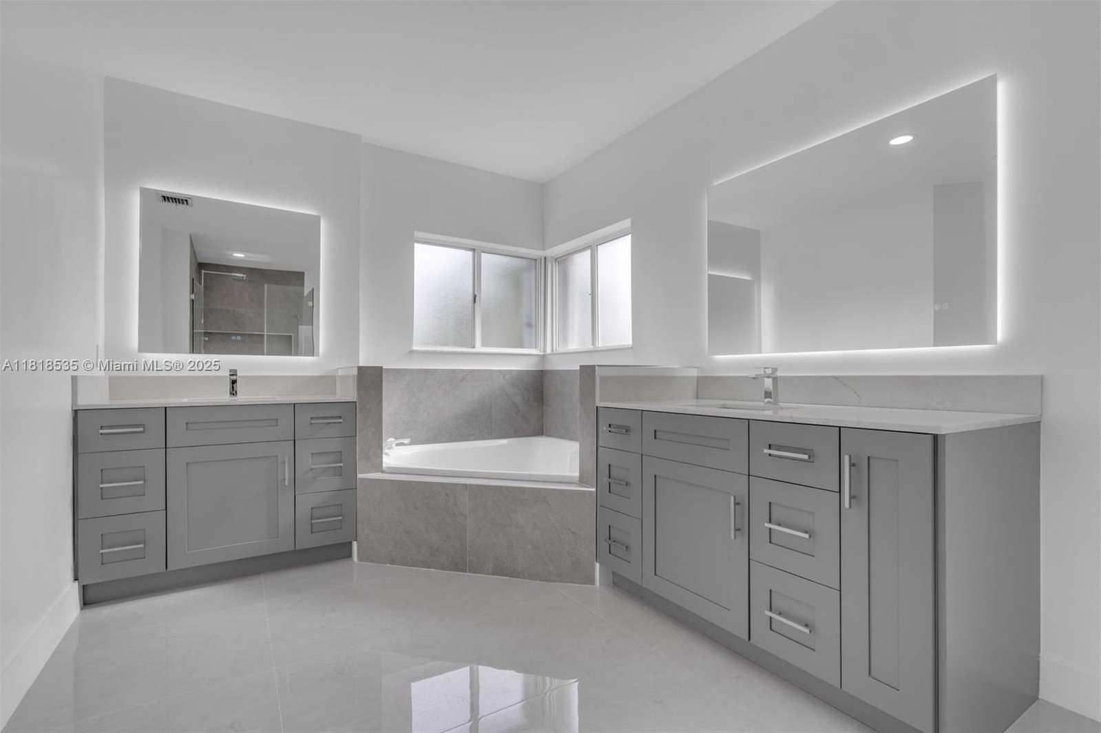Small Image of 11244 NORTH WEST 58TH TER, Doral Number 18