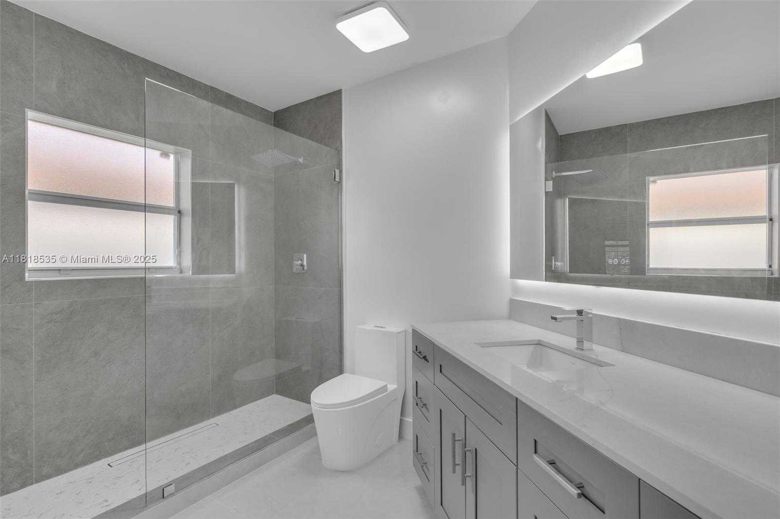 Small Image of 11244 NORTH WEST 58TH TER, Doral Number 22