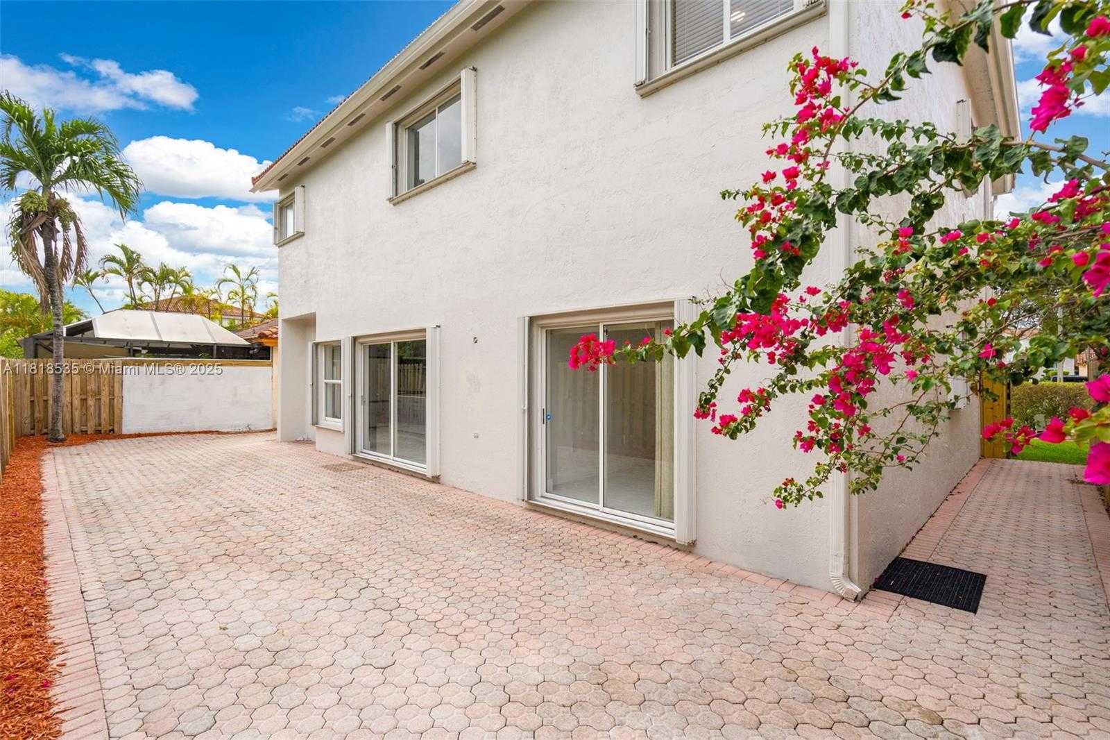 Small Image of 11244 NORTH WEST 58TH TER, Doral Number 26