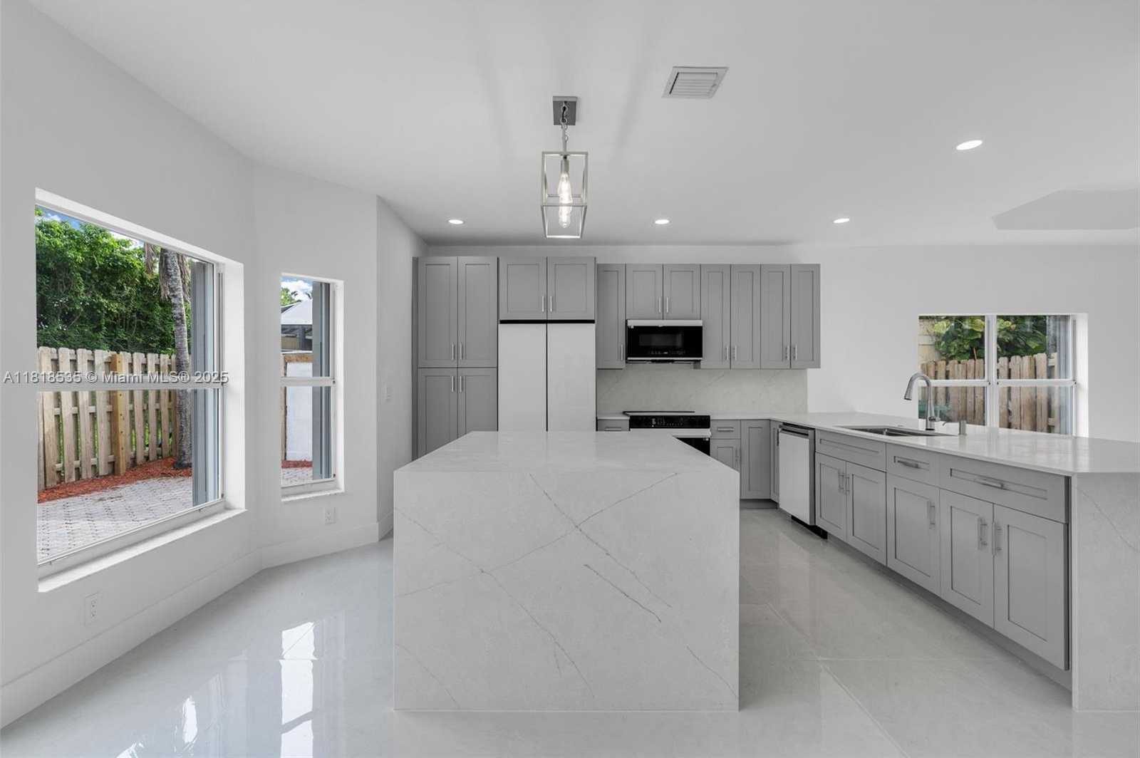 Small Image of 11244 NORTH WEST 58TH TER, Doral Number 9