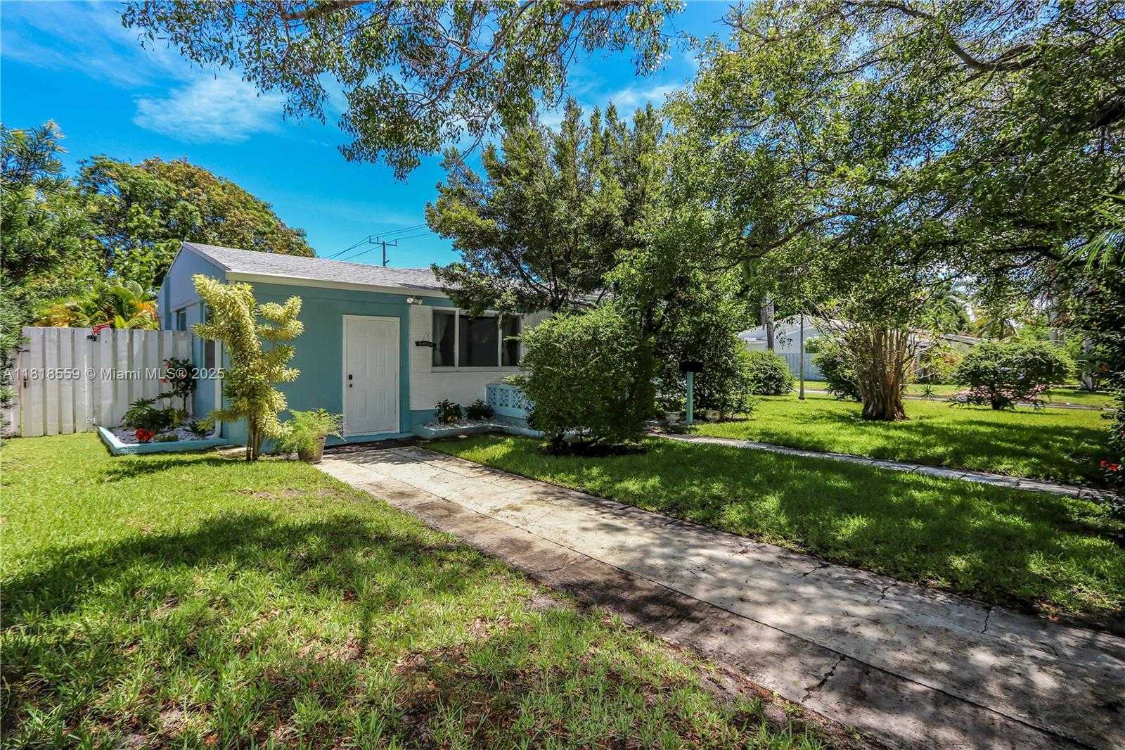 Small Image of 1501 FLETCHER ST, Hollywood Number 45