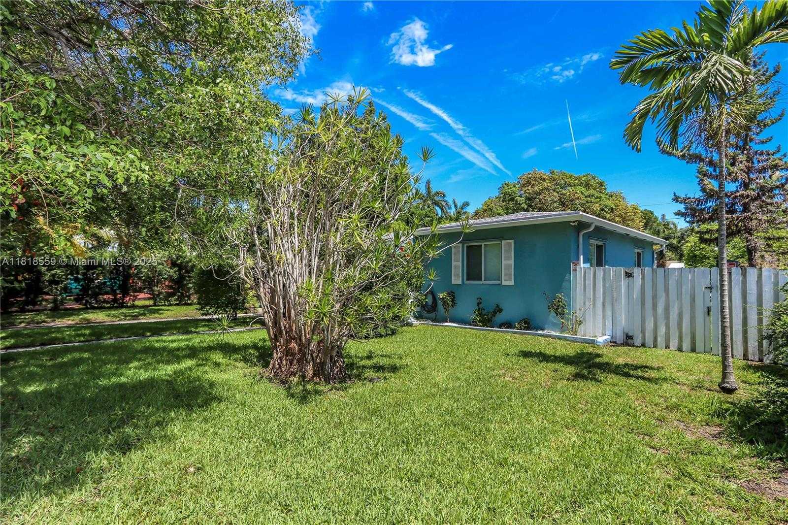 Small Image of 1501 FLETCHER ST, Hollywood Number 48
