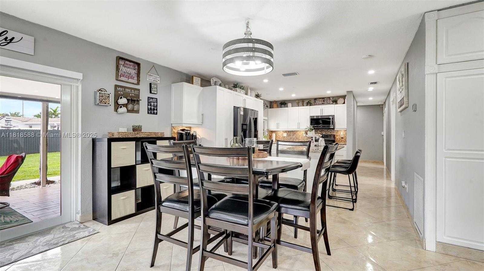 Small Image of 8540 NORTH WEST 182ND ST, Hialeah Number 10
