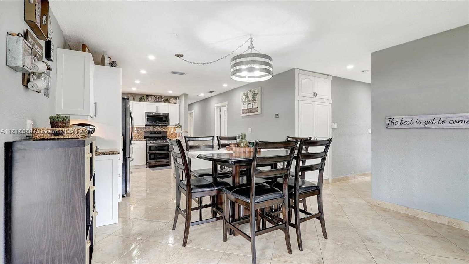 Small Image of 8540 NORTH WEST 182ND ST, Hialeah Number 11